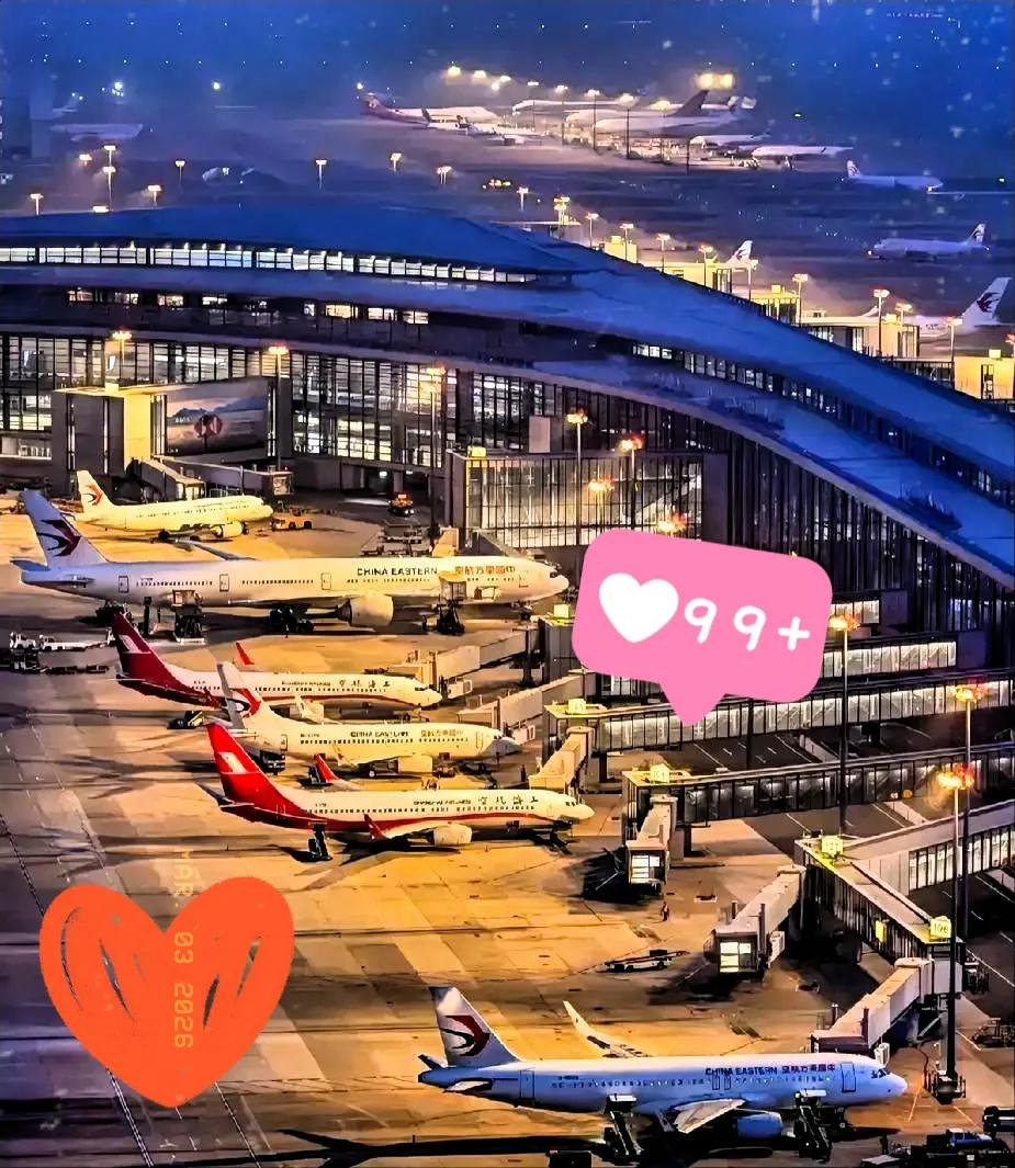 亲眼见证历史！昨夜浦东机场这一幕刷屏全网，看得人心都揪紧了！真没想到，飞了六