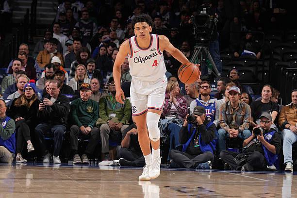 其实快船的选秀水平还是不错的，比如次轮中后段选中的乔丹-米勒（JordanMi