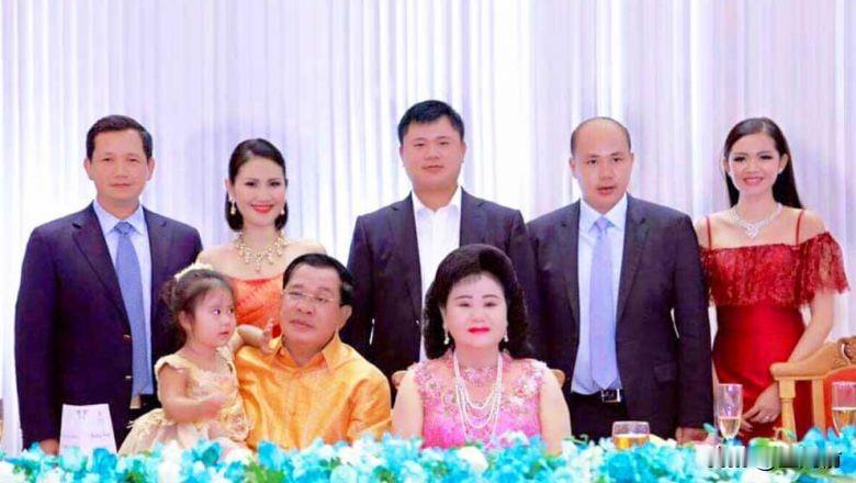 洪森妻子爱打扮，她女儿也很会打扮，果然有其母必有其女，他们一家人看起来挺幸福的。