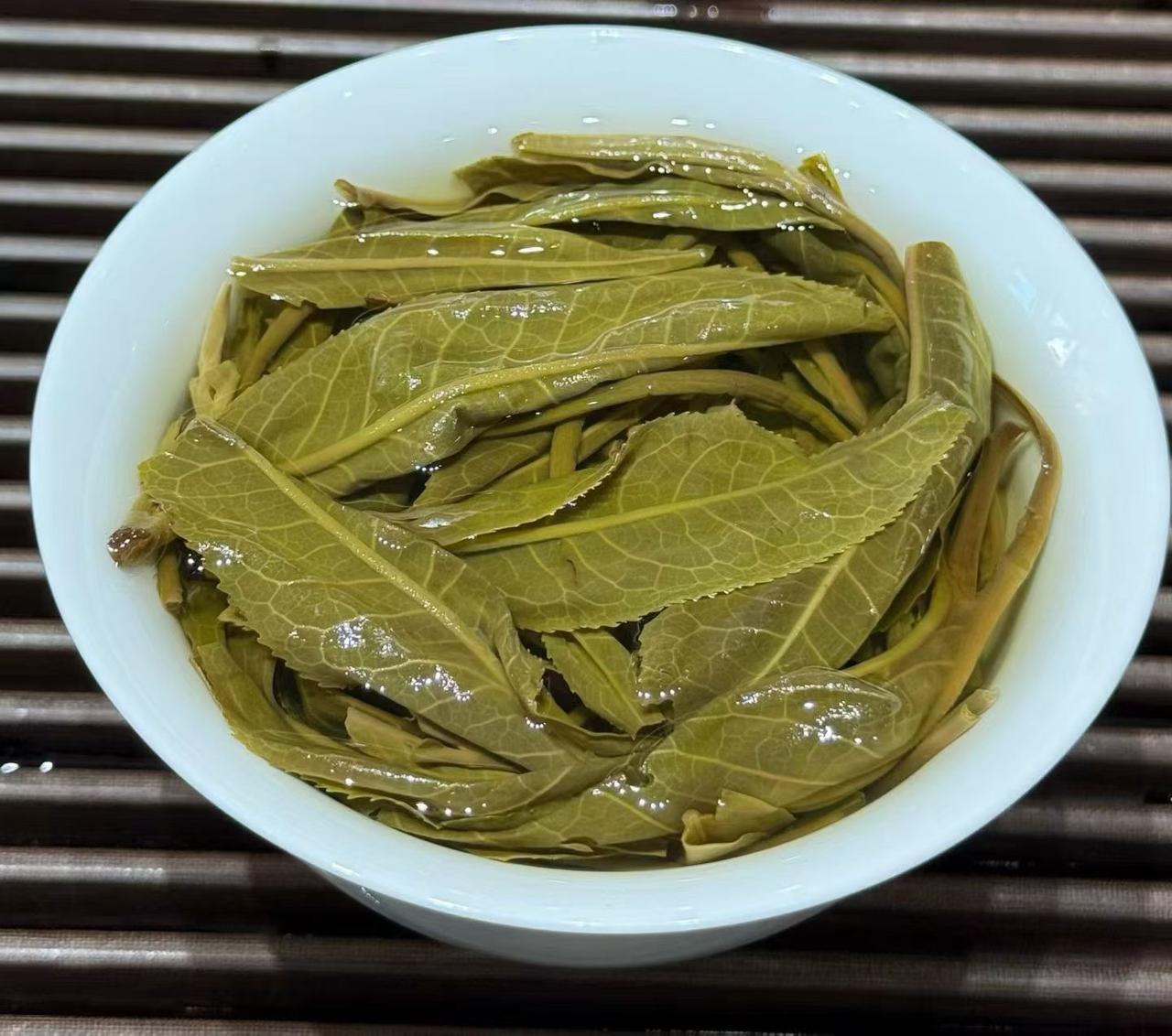 自己亲手采，亲手炒的茶叶，就是好喝