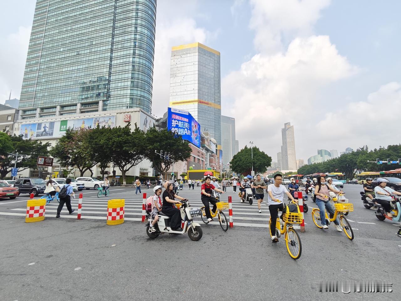 广州真正意义上公认的核心CBD，其实只有三个：体育中心、珠江新城、磨碟沙（琶洲商