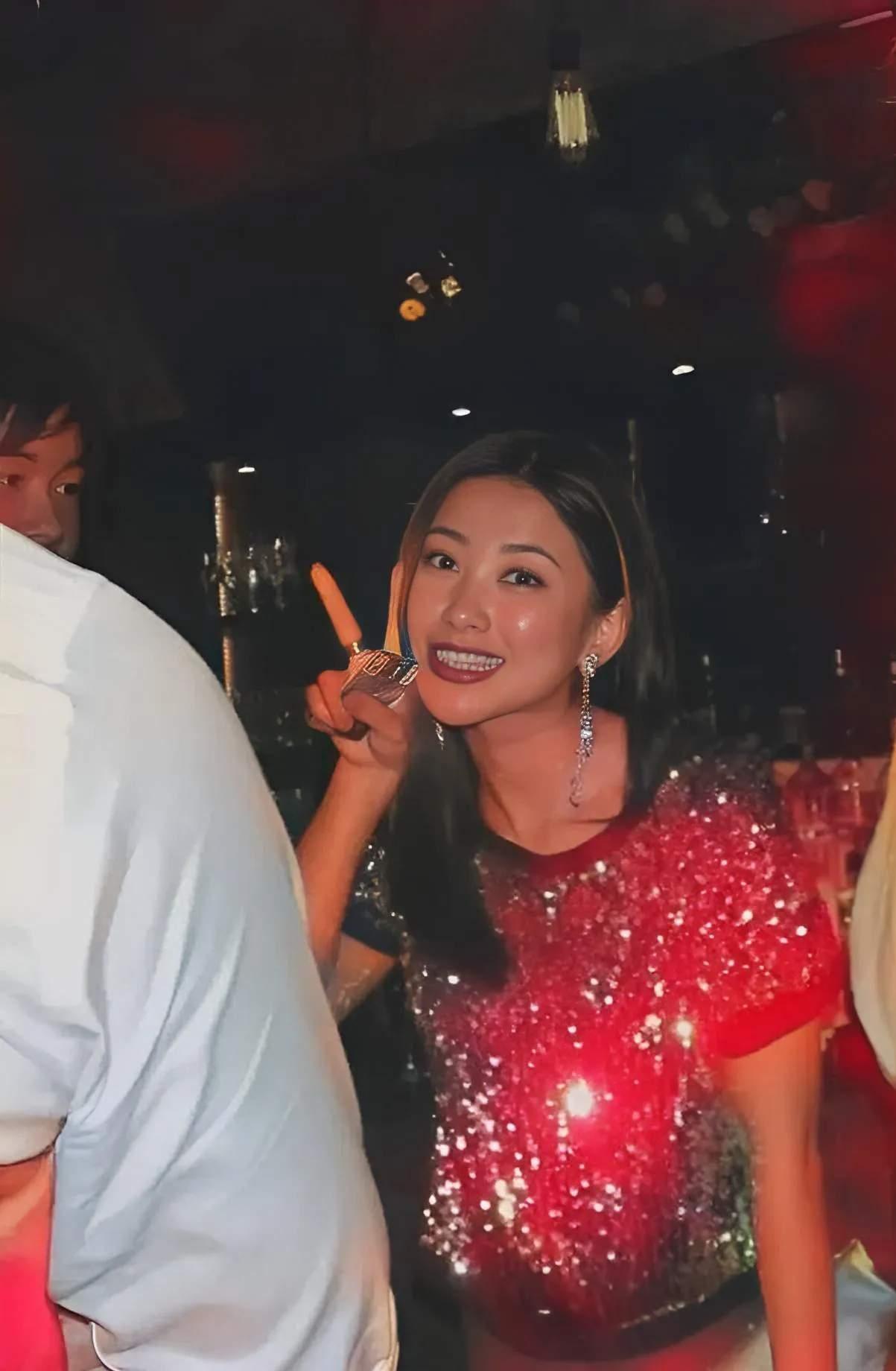 别再猜“女流子”是谁了，你们从一开始就搞错了方向。全网都在扒一个叫“刘弈婷”的