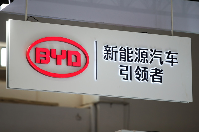 比亚迪未来超越特斯拉，很有可能！2025年就是个好例子。当年特斯拉全球交付163