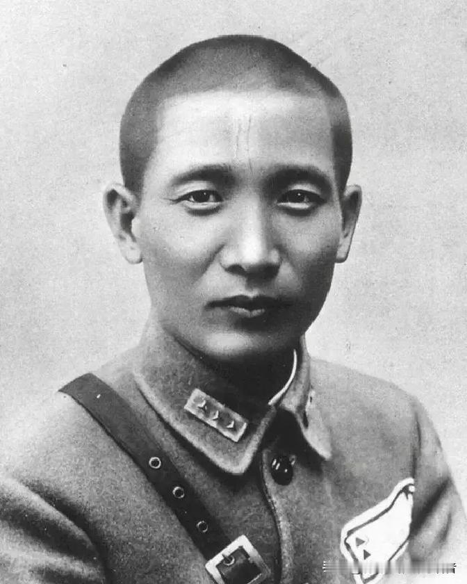 谁能想到！张治中见伟人竟提3000大洋旧账，伟人记挂心头当面追问。1958