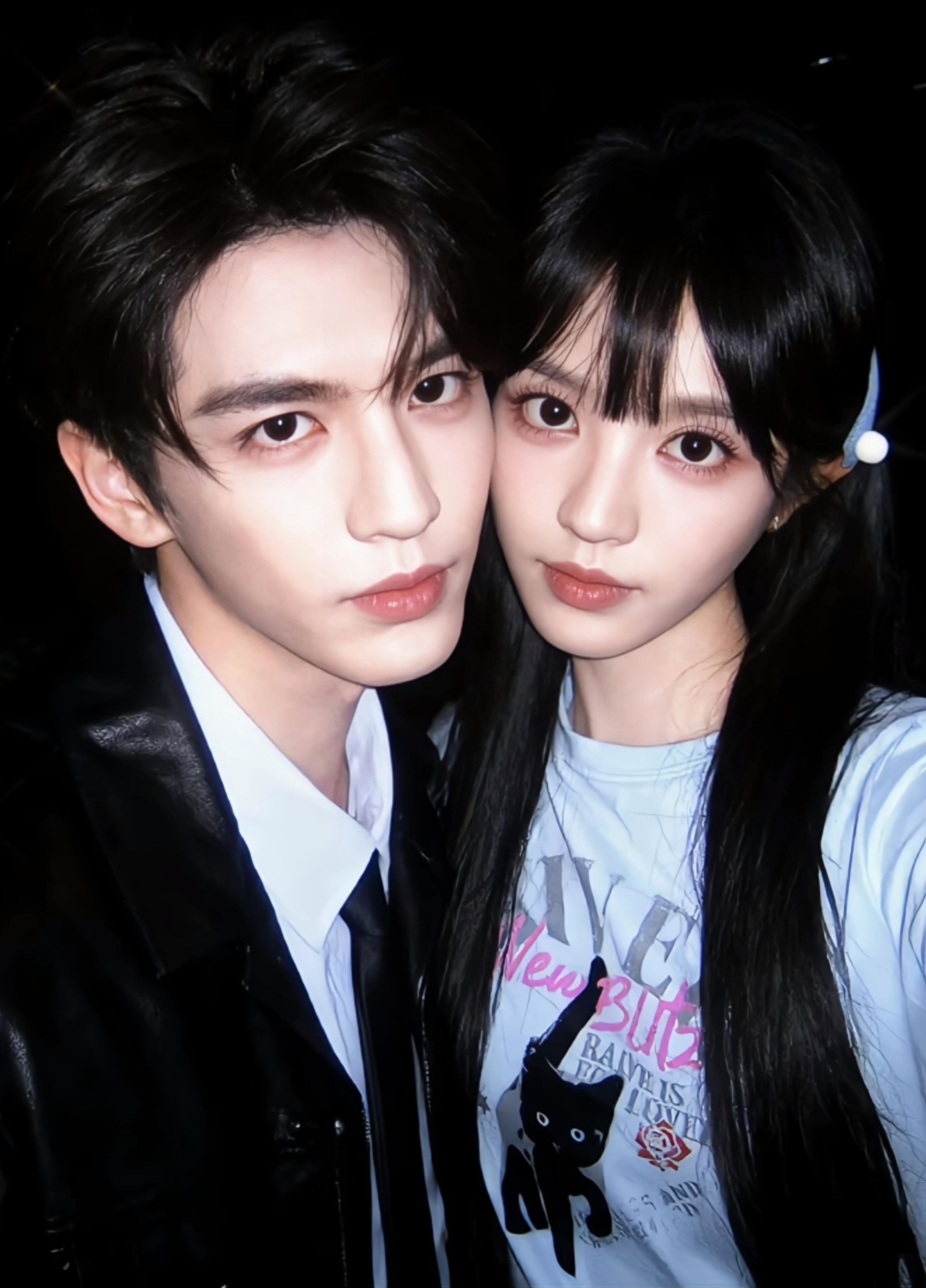 逐玉庆功宴田作之赫合照来了“逐”光而行，“玉”汝于成。庆功宴的这张合照，就是给这