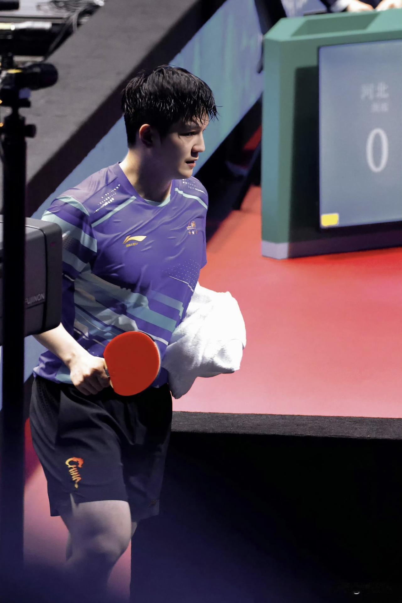 从搭档到对手，樊振东和周雨两人真是“量子纠缠”啊，场上挥拍激情四射，场下双