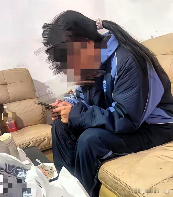 破防了！湖南闺蜜这波操作，把“问心无愧”四个字焊在了骨子里！宫颈癌妈妈临终托