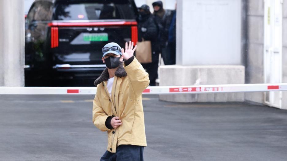 半年六万张选票，把魏牌送上了高山。去年5月才从地平线冒头，现在已经负责起春晚