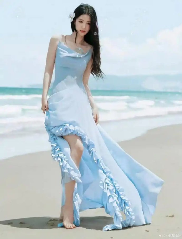 Vogue盛典来袭！女艺人泳装礼服登场，一个比一个惊艳啊！​​​