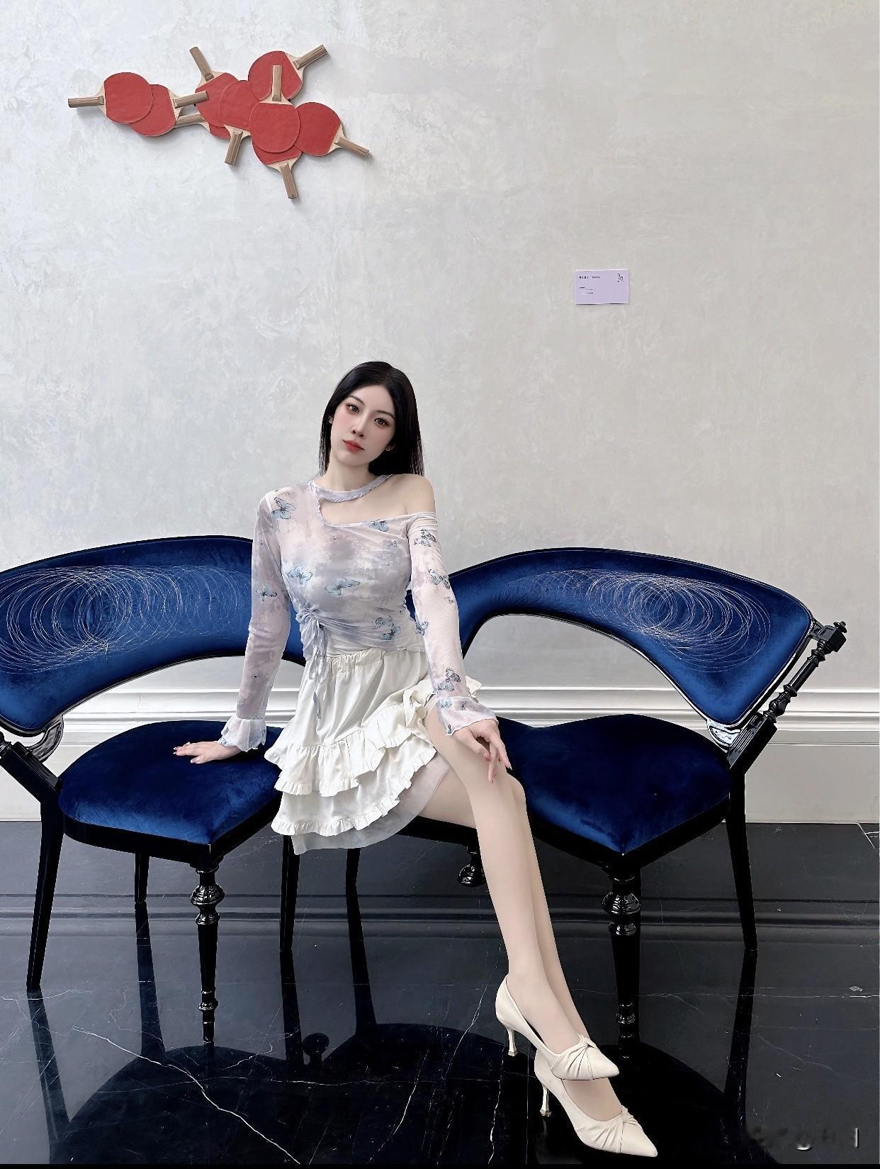 好看又舒适的穿搭优雅气质少女风，梦幻蕾丝连衣裙，温柔优雅，气质满满。