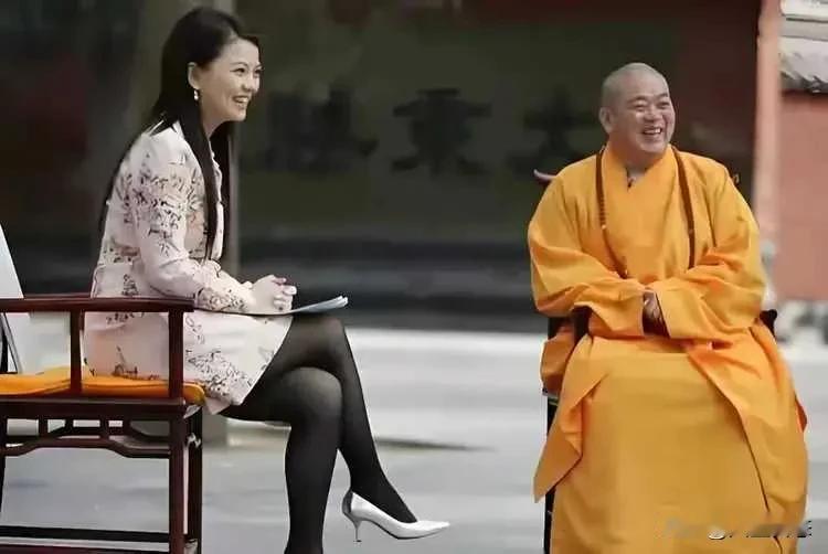 辣眼睛！少林方丈释永信当年与主持人李湘的一次近距离接触，让世人嗤之以鼻！20