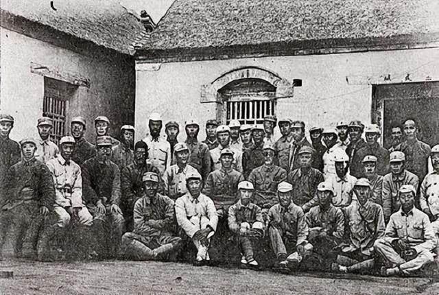 抗战烽火中，115师343旅，这支本该军衔闪耀的劲旅，却上演着最吊诡的军阶悖论：