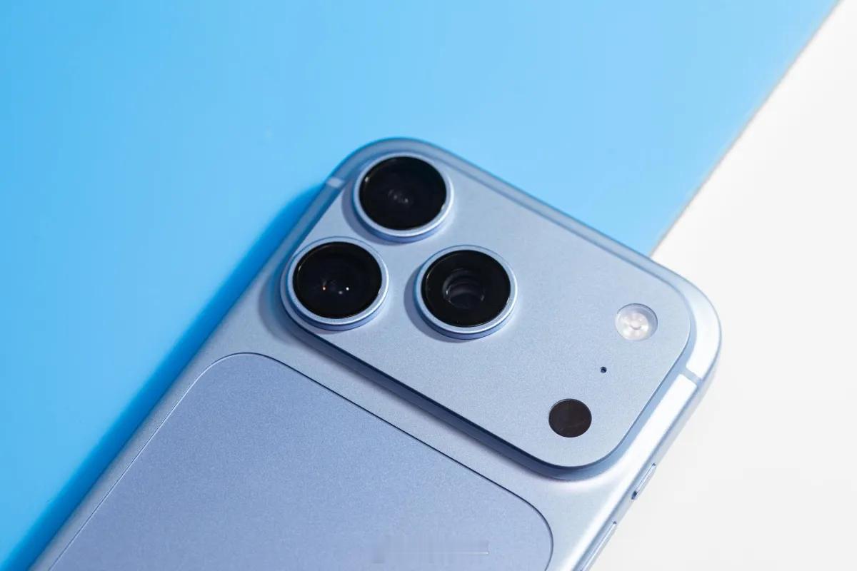 iPhone18Pro系列成交额创历史新高又卖爆了？[doge]涨价1000块钱