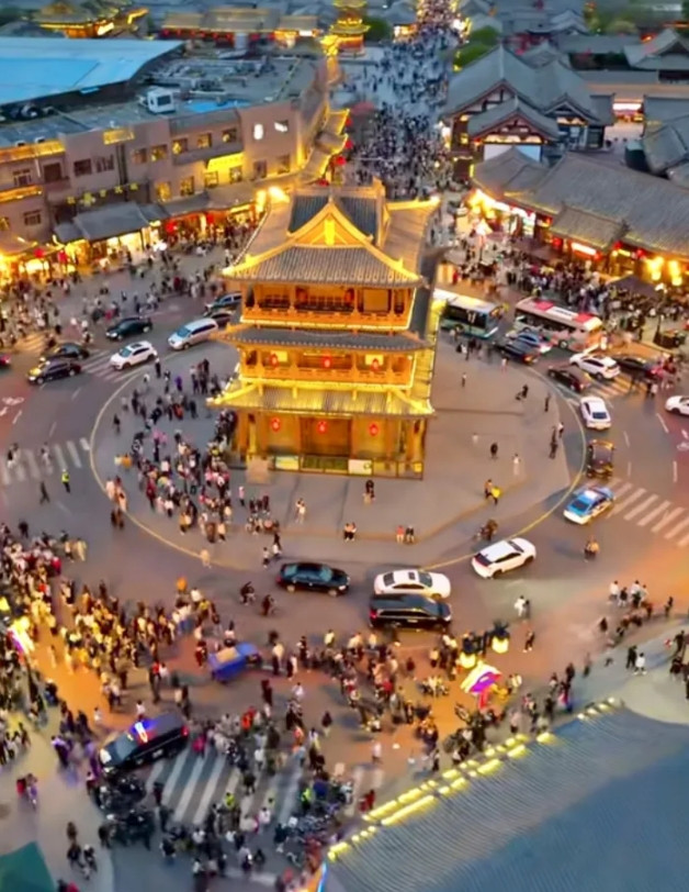 大同古城发展的真的太好了！不过有时候真的搞不懂，每次很多人发布大同旅游视频的时
