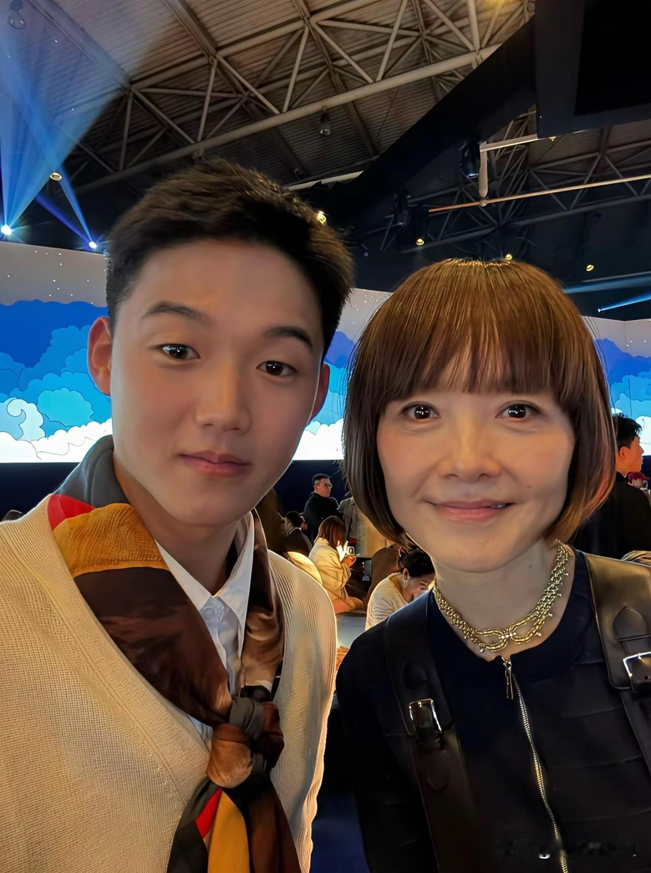 天呐，差点没认出来，美人迟暮，我们的女神也老了！