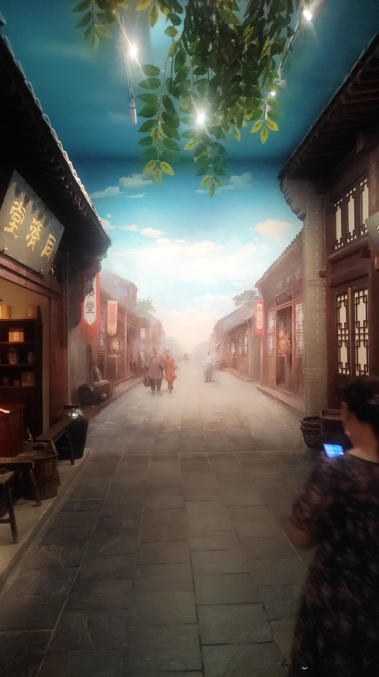 穿越时空的古镇，古色古香的韵味，仿佛置身于古代的市集。古镇古街风光古镇旅行地