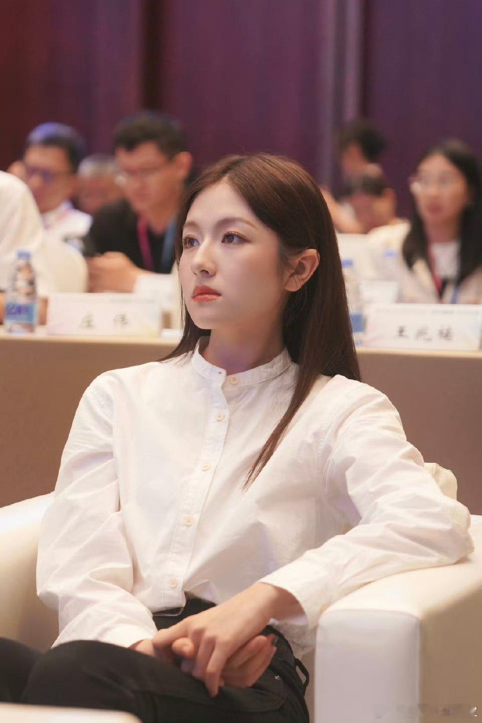 以为长大了会是李兰迪这样实则是图二这样​​​​