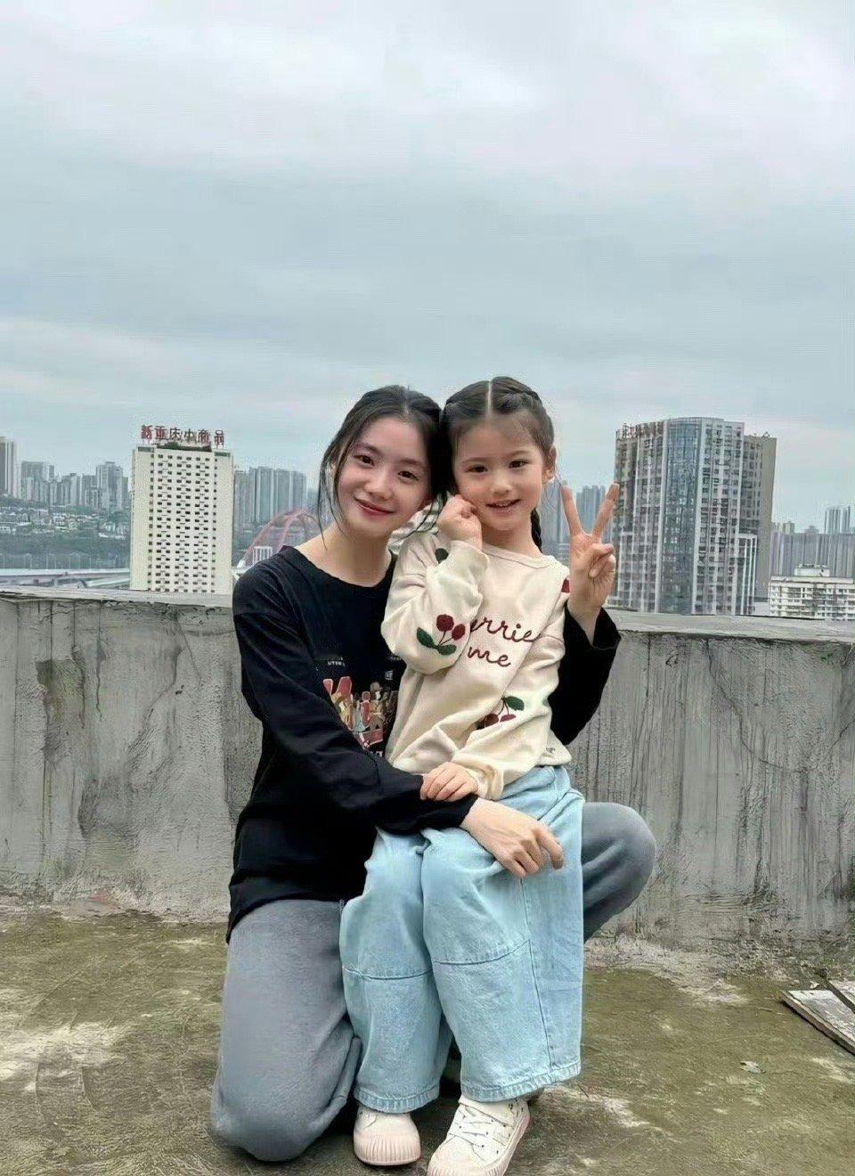 想知道女明星的头能小到什么地步，看刘浩存这张照片就完全懂了​​​