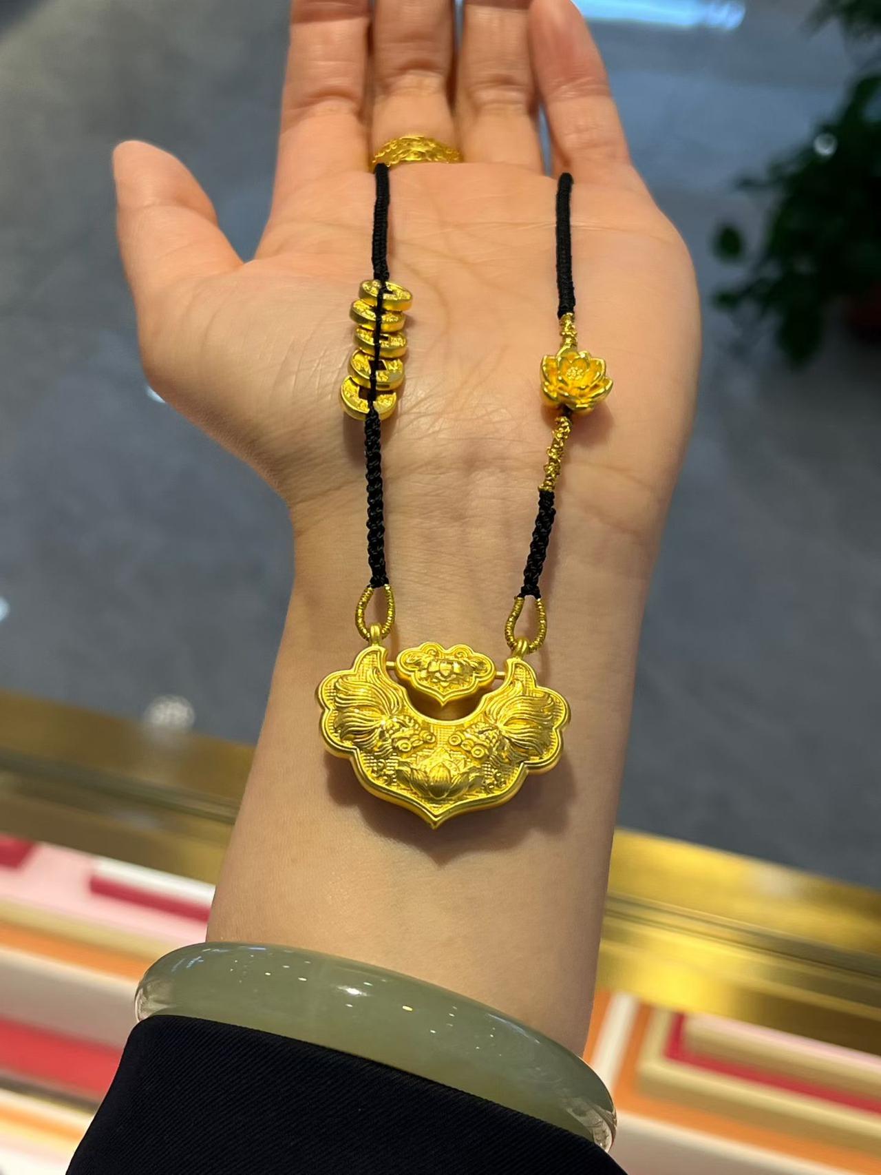 你们发现没有男女之间但凡是真心实意帮你的多少都有点喜欢或者爱恋如果没有一