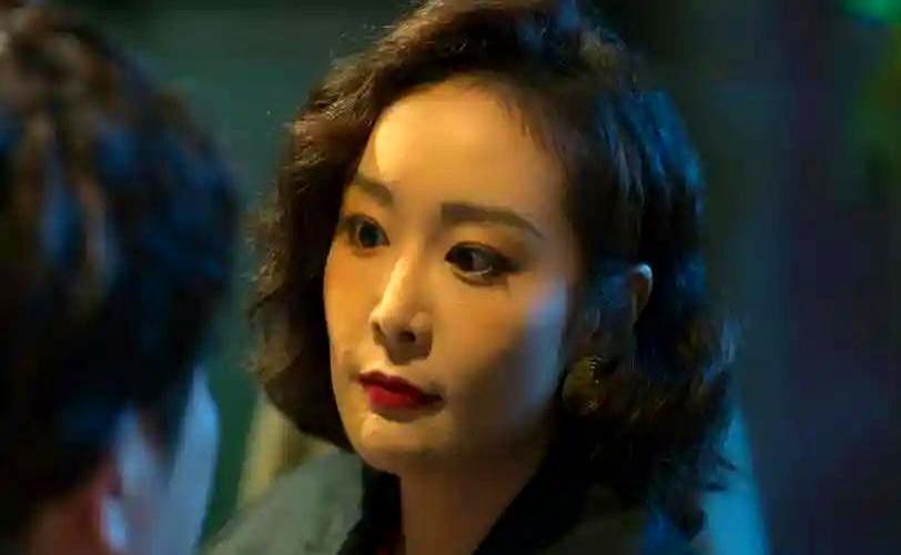 高启强根本不是不想洗白上岸，是他敢洗第二天就得垮台。你真让他靠正经生意抢项