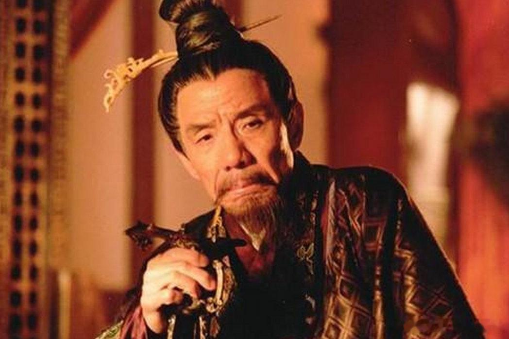 373年，桓温的病越来越重，但他依旧派人逼迫朝廷为其加九锡（篡位前的最高礼仪)，