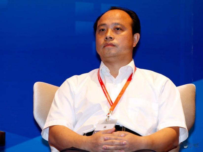 今天已退休2年的四川唐昌宜上了热搜，他是1963年出生的四川宜宾人，1981