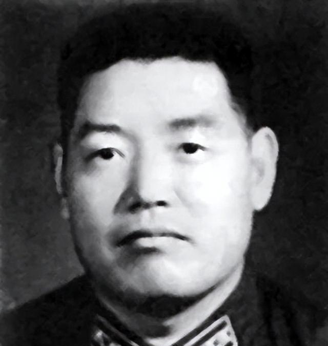 1973年，时任兰州军区司令员的皮定均，给下属兰州军区空军副司令员打电话：“军委