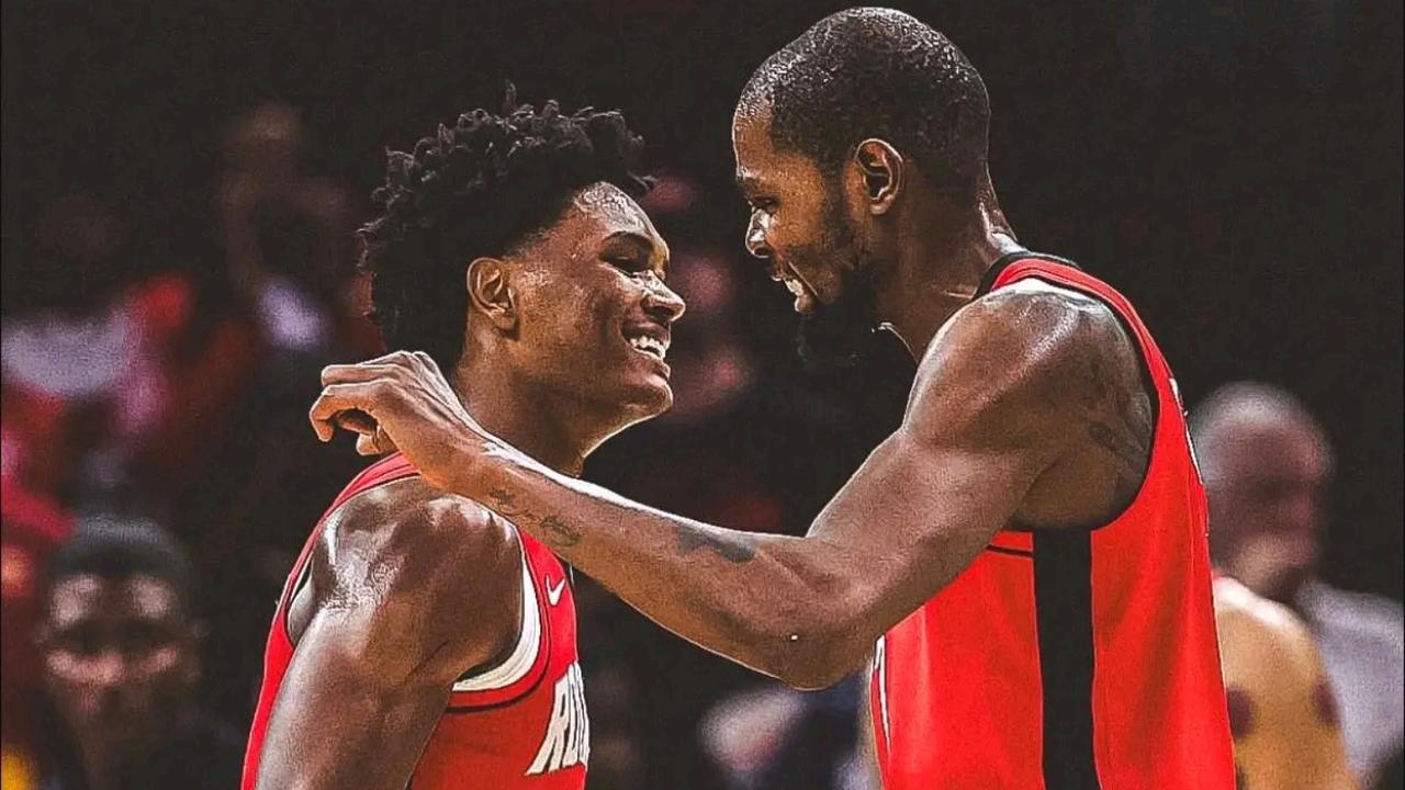 归根结底只要阿门没有投篮火箭就不可能有进攻空间一个得分后卫不会投篮还