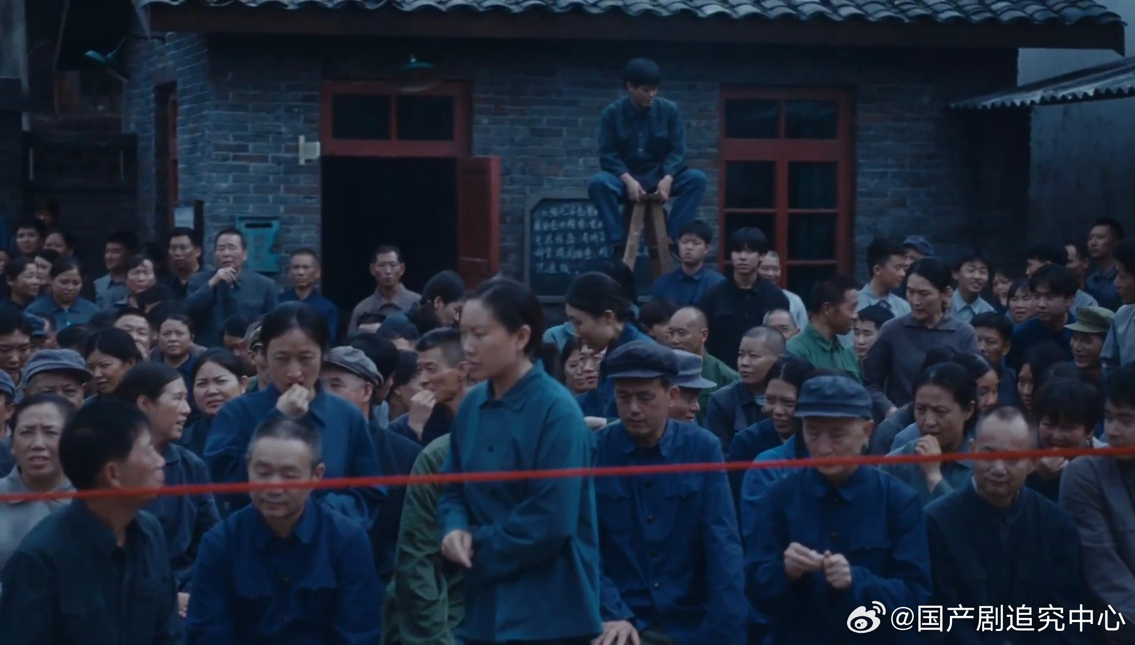 重器婚内出轨该不该判刑律师拿情书做无罪辩护被骂惨了，但冷静想想，辩护权是每个人
