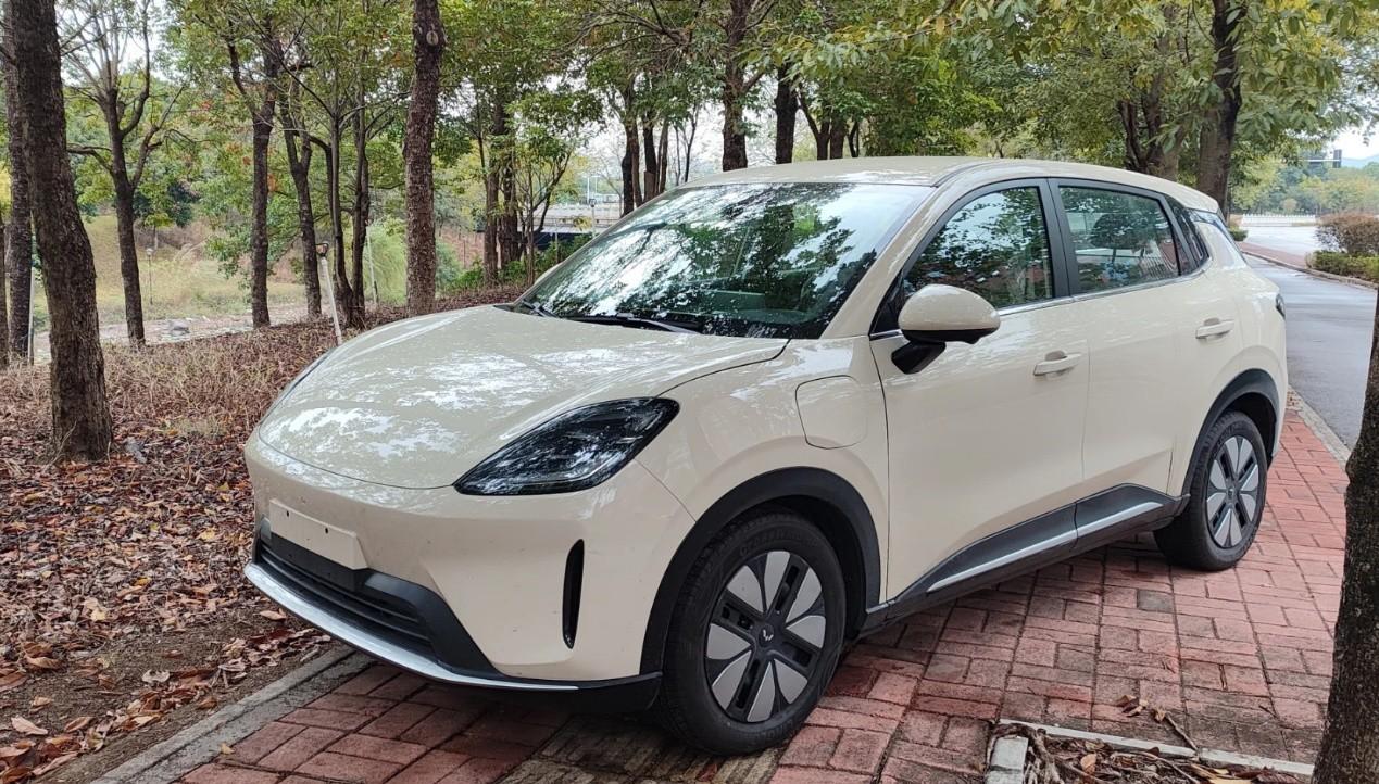 纯电小车市场格局生变，五菱缤果家族10月销2.6万+提到10万内纯电小车，现阶