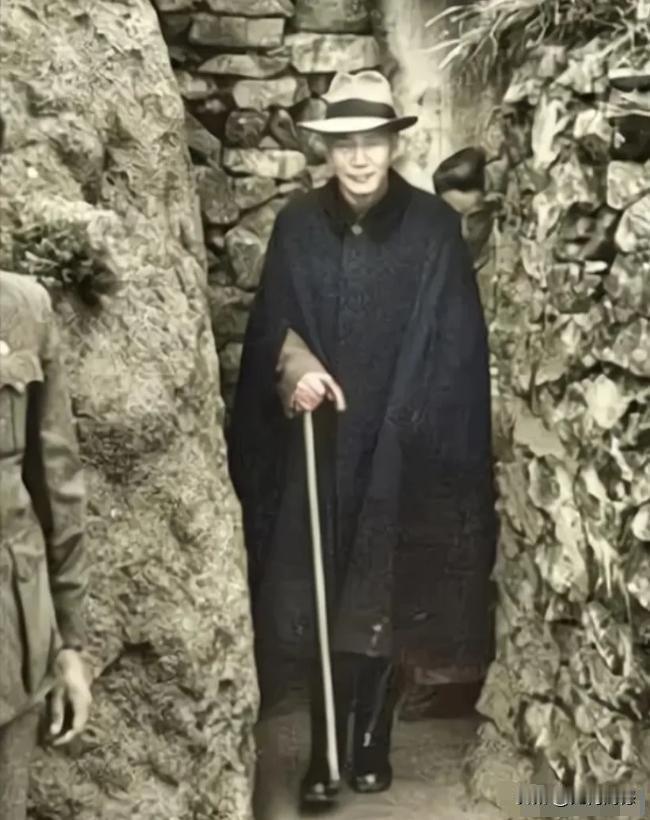 对这个男人没有一丁点的好感，虽然有些人还在为他洗白，但是他的所作所为，无论怎么洗