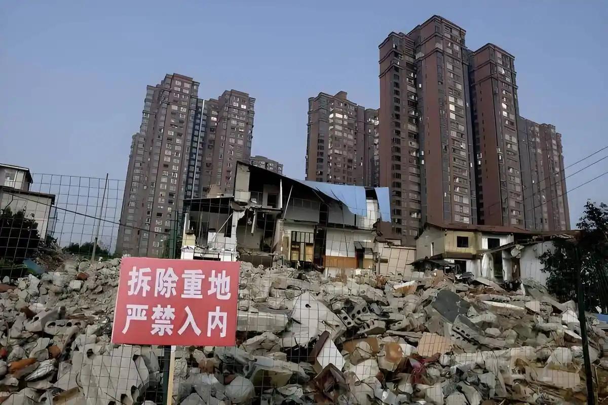 2026年武汉具体拆哪里现在还真不好说。不过以往武汉的拆迁重点区域多在老旧城区，