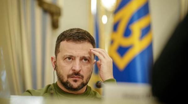 【泽连斯基紧急新闻发布会】要点：📌明天，泽连斯基将向特朗普提交一份新的“和平