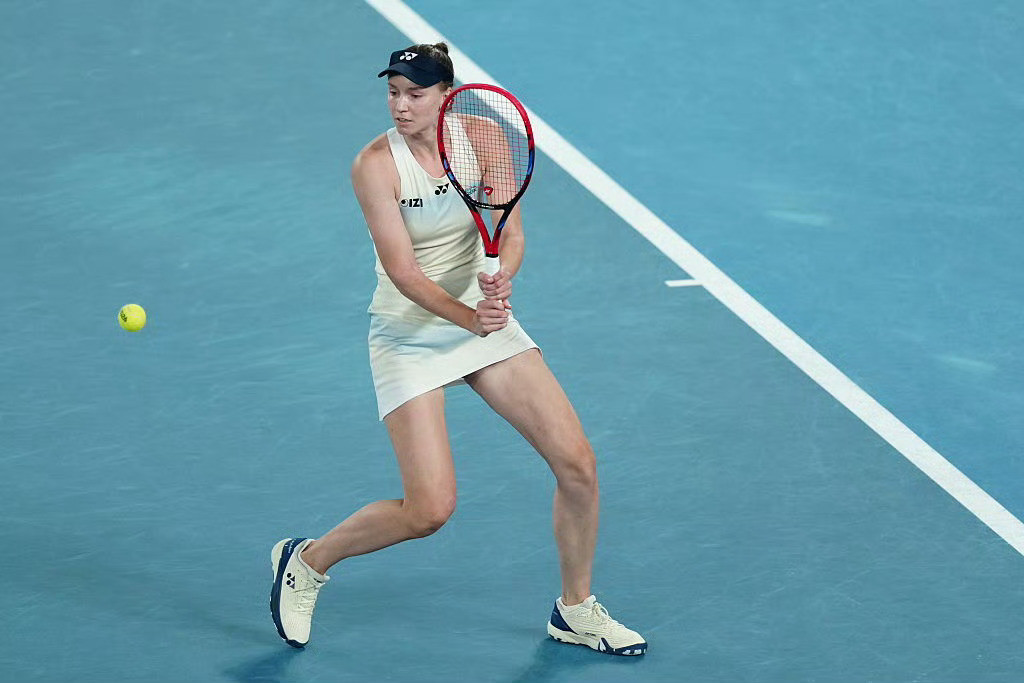 莱巴金娜首夺澳网冠军不得不感叹，在武克夫的指导下，贾巴金娜从去年武汉1000开