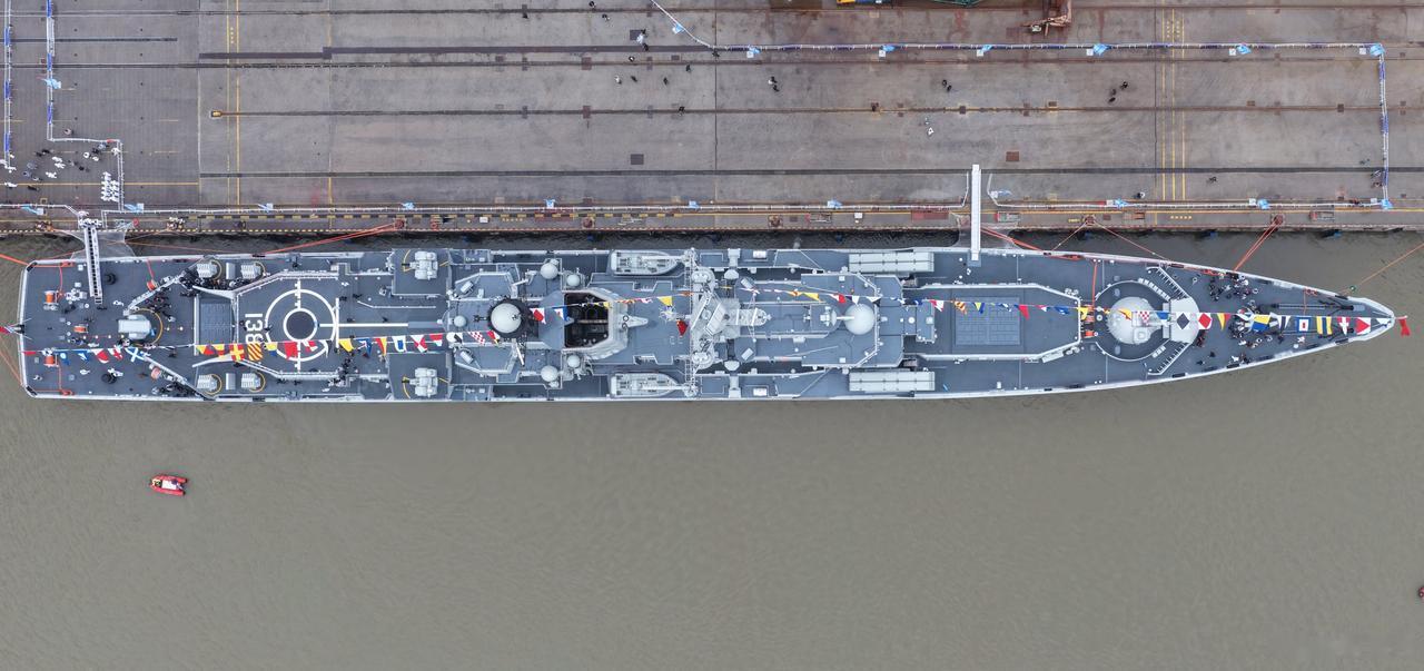 估计现代级怎么也想不到，自己会成为2026年的海军节活动主角。现代级的基本特