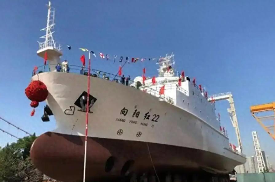 日本在钓鱼岛又开始蹦跶了！咱们的科考船在自个儿地盘正经搞研究，日本却非说咱们越界