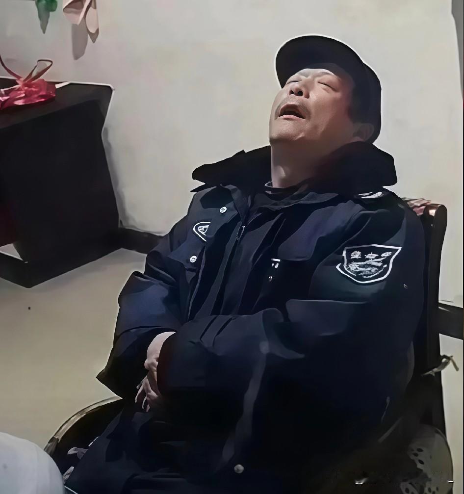 毫无人性！连正常生理需求都不放过！这数字看得我有点恍惚。一天干18个小时