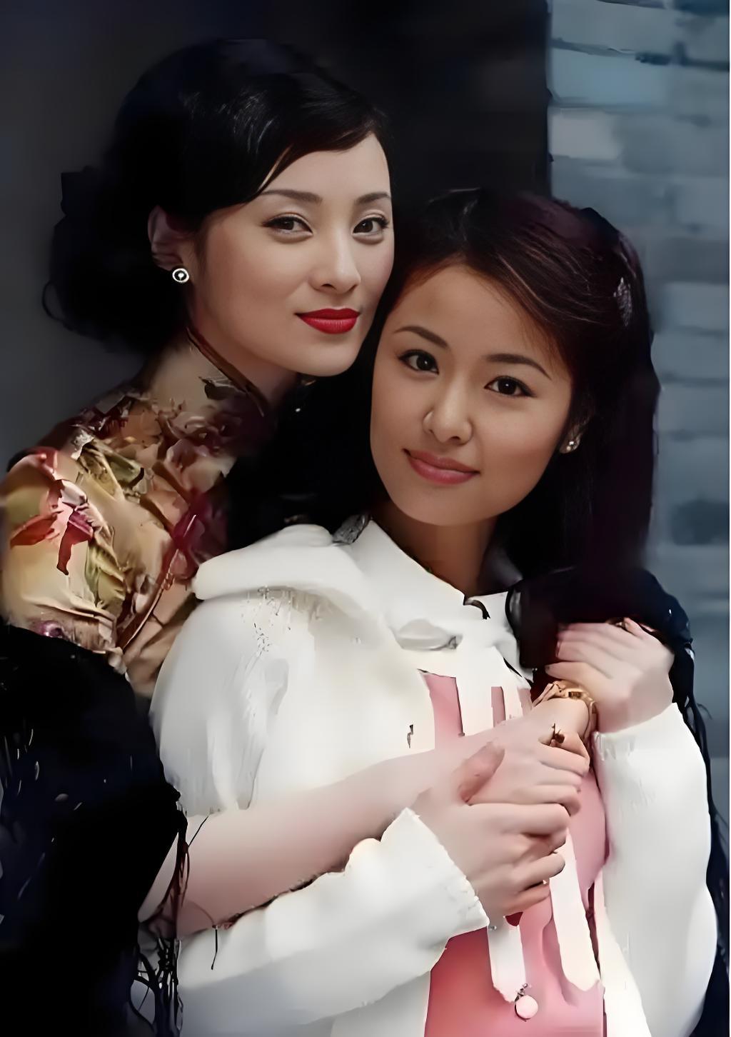 明明是蒋勤勤更漂亮，而且身材气质全都碾压林心如。可真的搞不懂为什么在《半生缘》里