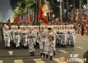 小越越这个队列，主打一个松弛感……这正日子马上就要到了，该彩排的也彩排了，练了
