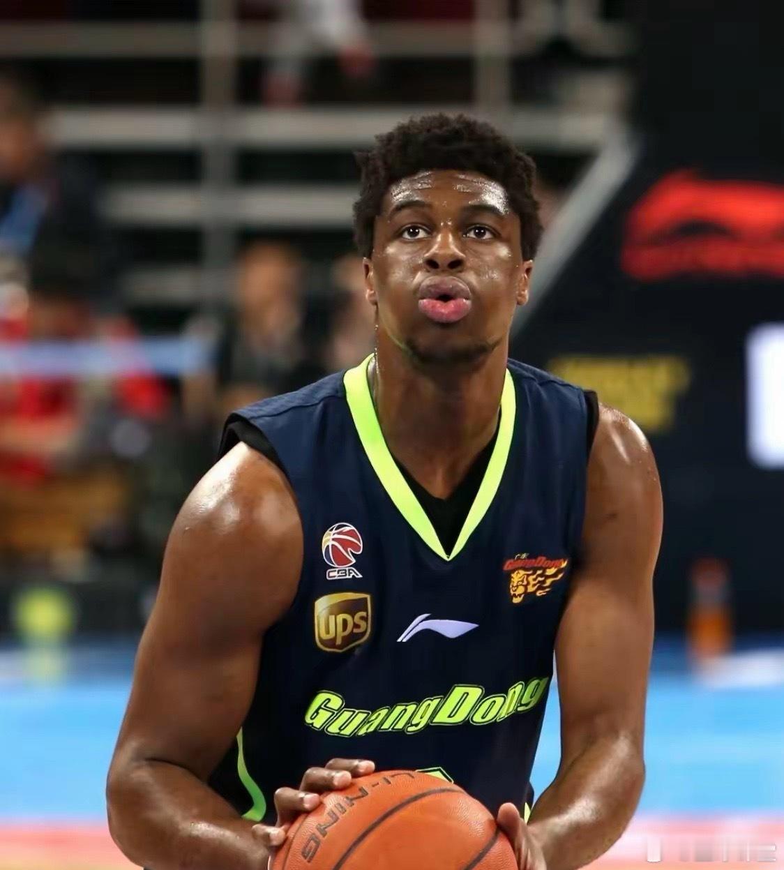 广东名宿穆迪埃，生涯薪资一览CBA时期120万美元14-15赛季120