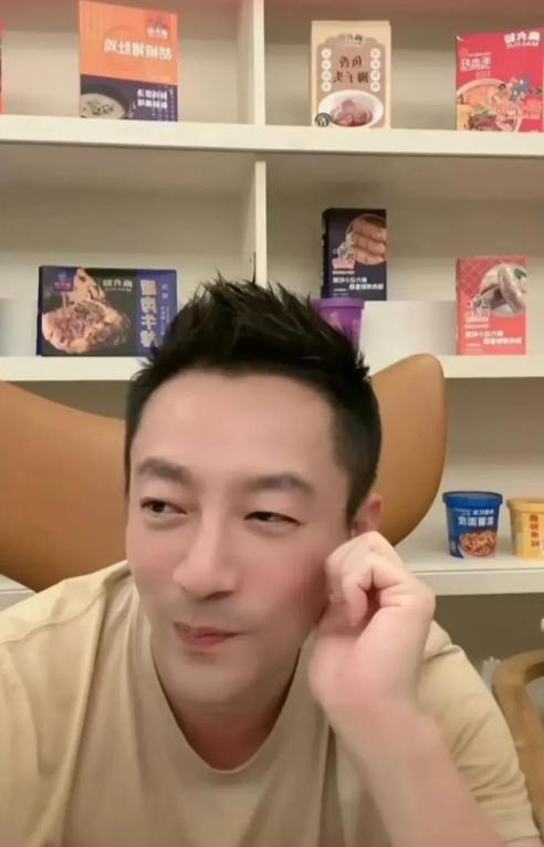 小汪总直播，孩子们长大了，什么都懂了。这次直播，意外地展现了汪总子女的懂