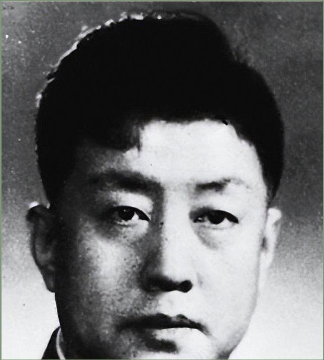 1955年授衔，一个手握十万兵团的司令员却一颗星没有，终生未娶，新疆人至今都叫他