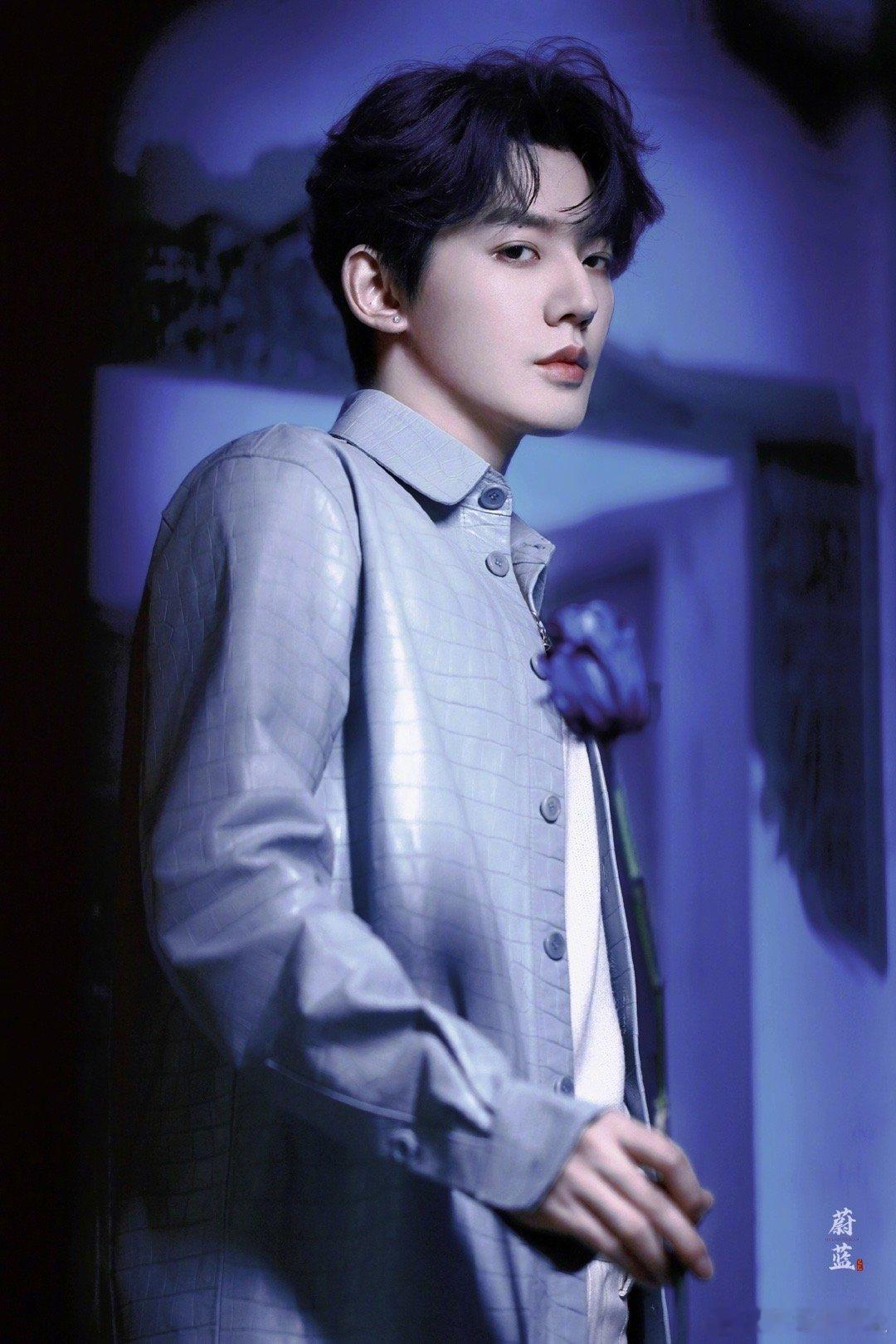 又看到了帅气的邓为哥哥，真的是怎么穿都好看！｜邓为