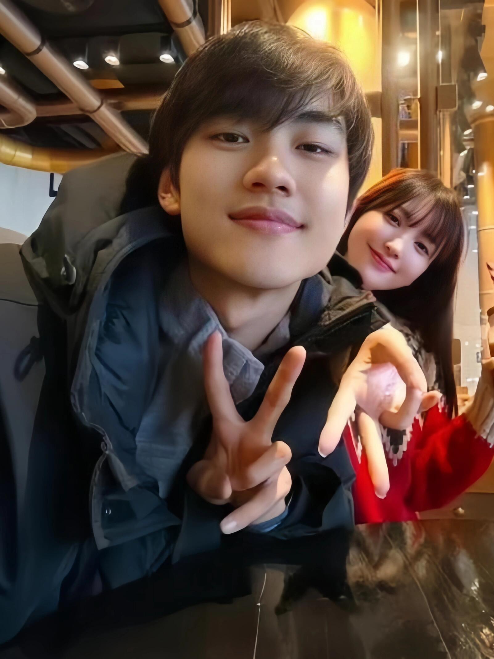 金莎孙丞潇上夫妻综艺了极光下冰岛求婚名场面还历历在目，这对甜度超标奔赴夫妻综艺啦