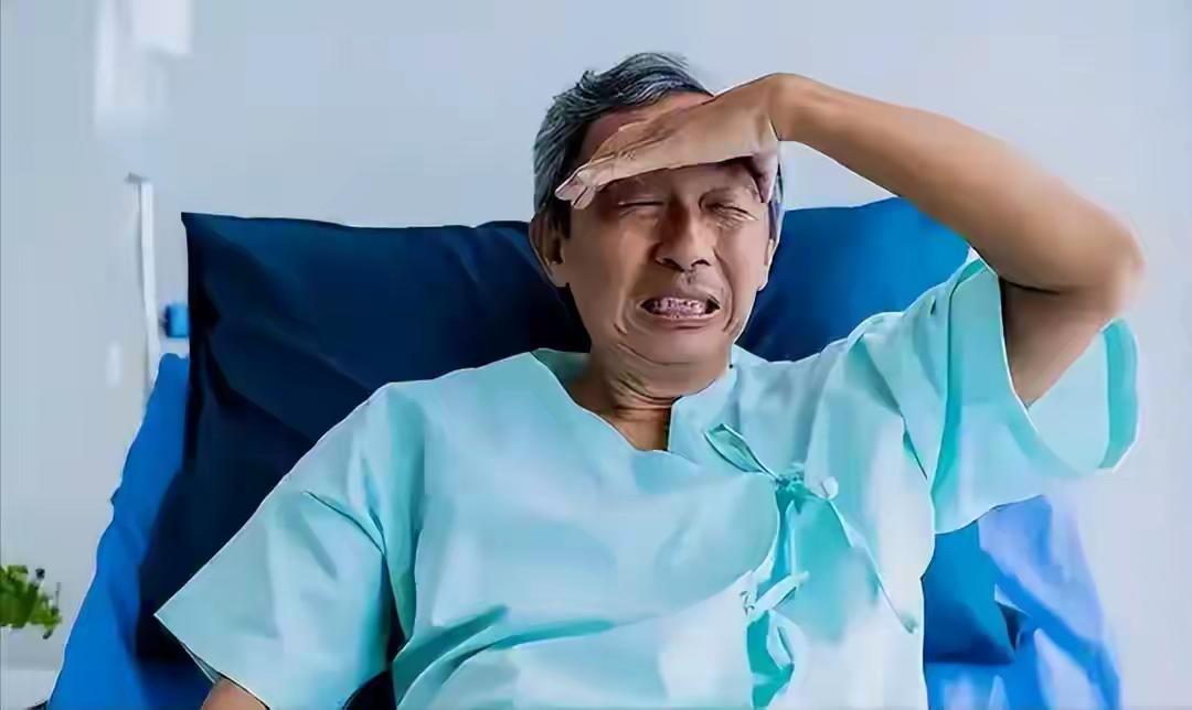 55岁大妈凌晨脑出血离世,医生警告:早晨再无聊,也别做这3件事!“她早上6点