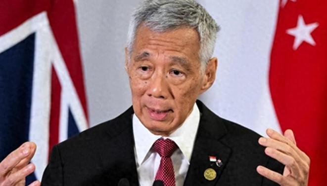 李显龙在新加坡当了20年总理，如今以国务资政身份去伦敦开会，直接放话：中国老了，