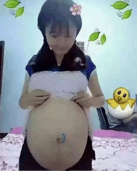 16岁就生下了孩子, 父亲直接就是一巴掌