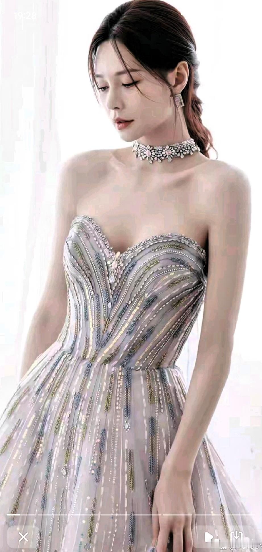 沈梦辰写真杀疯啦！性感高级沈梦辰最新写真直接美到我心巴上，从甜妹到御...