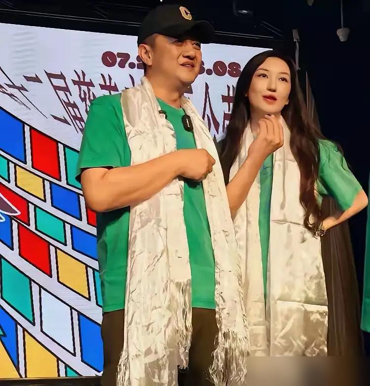 刚刷到李嫣近照！你敢信？比李亚鹏还像李亚鹏，王菲的神级基因咋就“隐身”了？