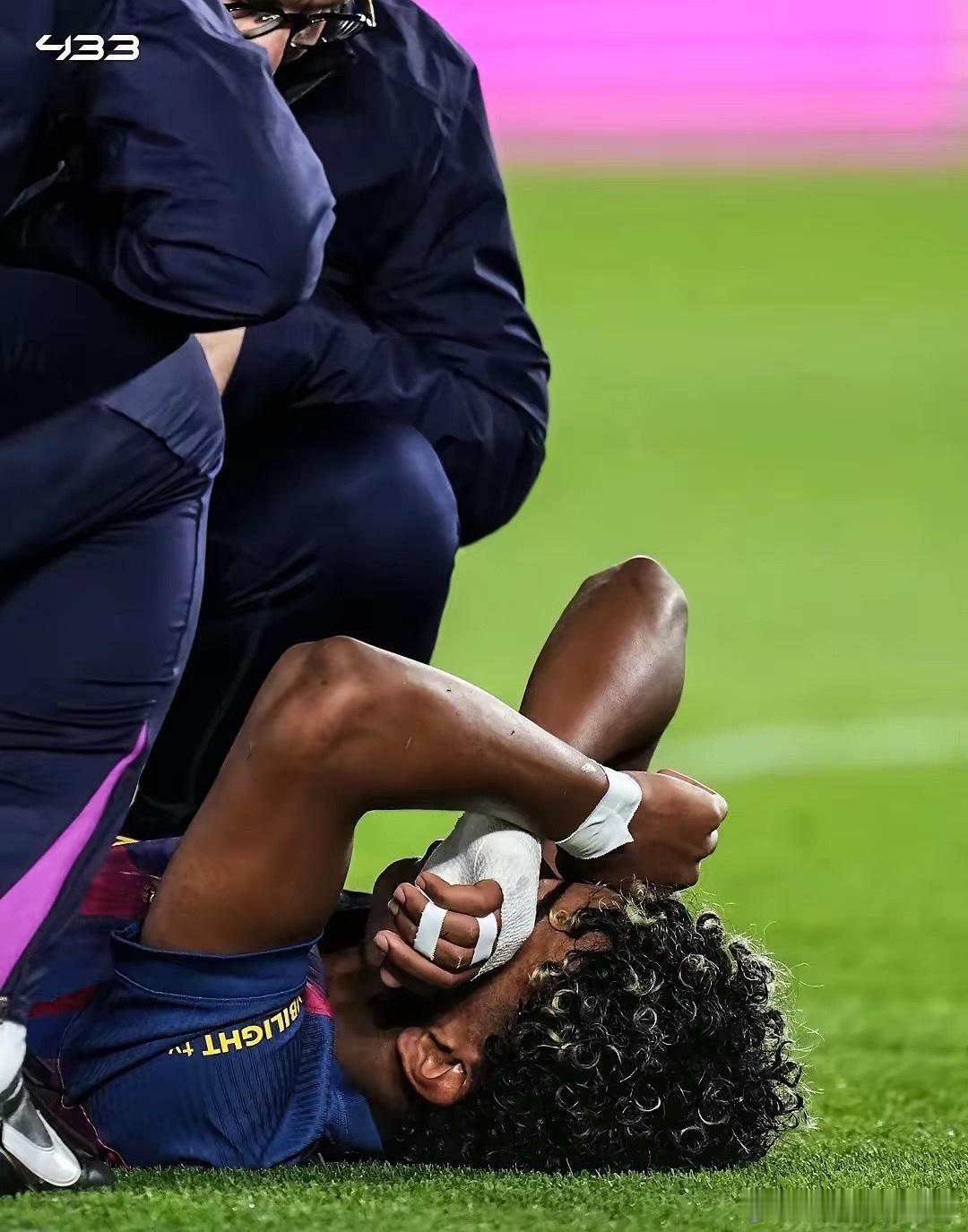 赔了夫人又折兵，亚马尔受伤最坏的情况可能无缘世界杯！今天凌晨巴萨虽然1-0战胜了